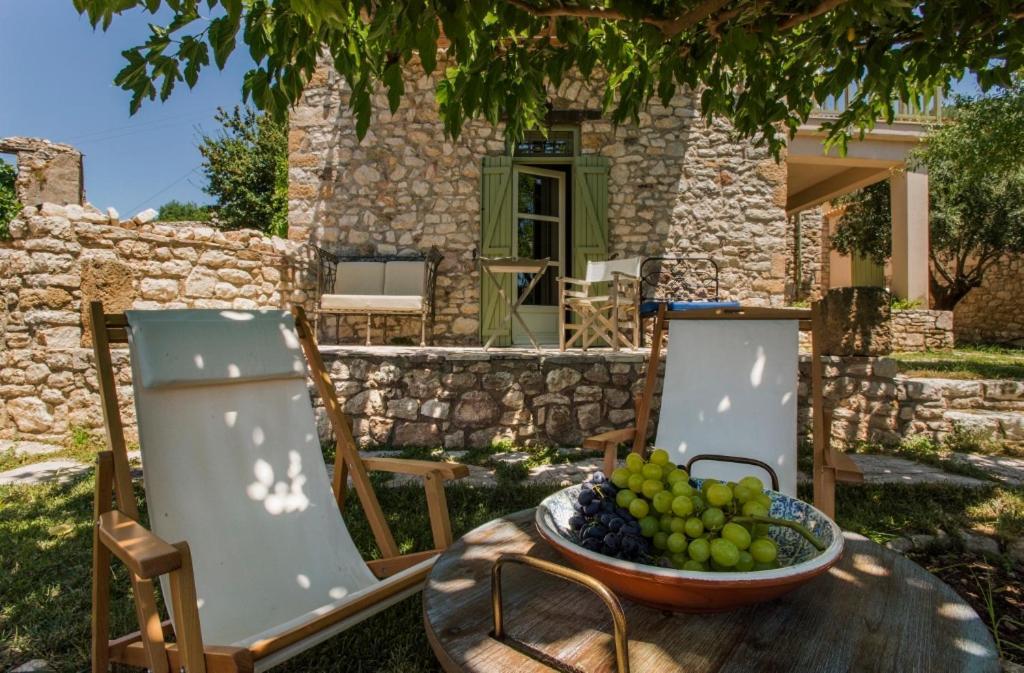 Kyparissia Old Town Lodge With Amazing Sea View Экстерьер фото
