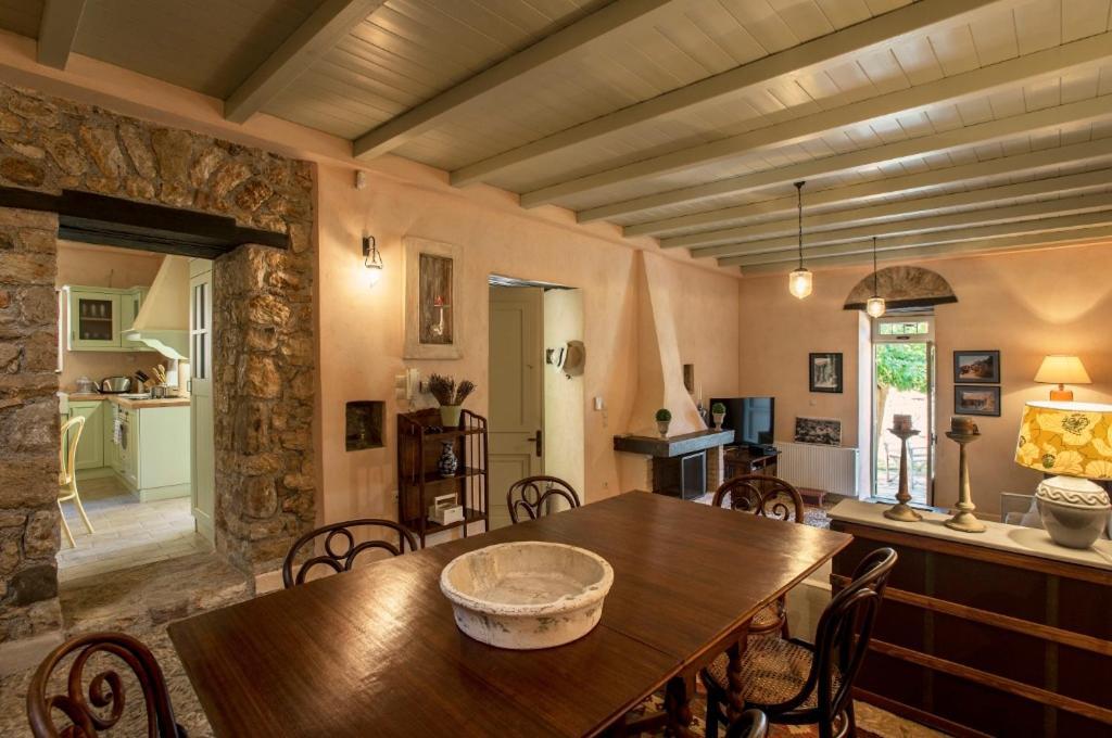 Kyparissia Old Town Lodge With Amazing Sea View Экстерьер фото
